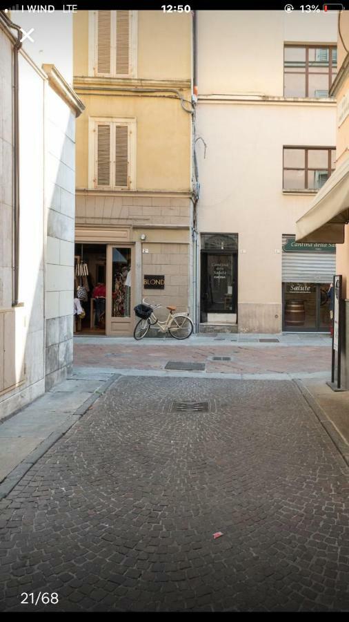 Il Tenore D'Oro Centralissimo Apartment Parma Ngoại thất bức ảnh
